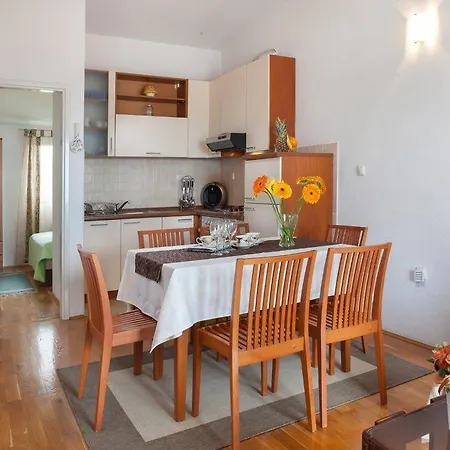 Katja Apartments Makarska Exterior photo