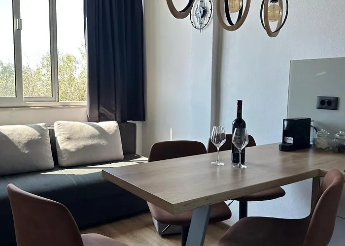 Katja Apartments